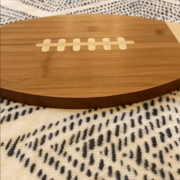 Football Cutting and Serving Board Bamboo Kitchen - Picture 5 of 6